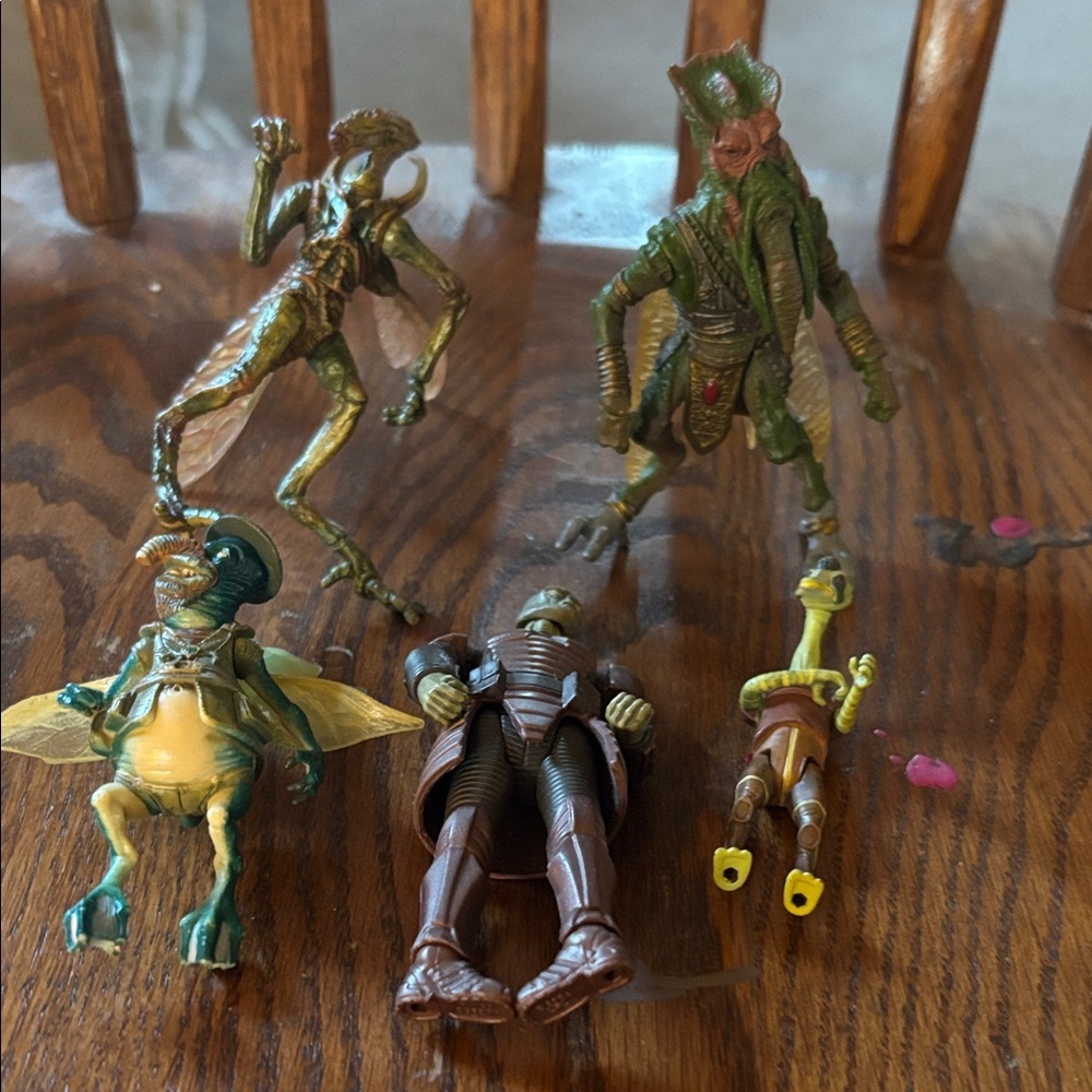 Star Wars Green and Brown Alien Action Figures Set